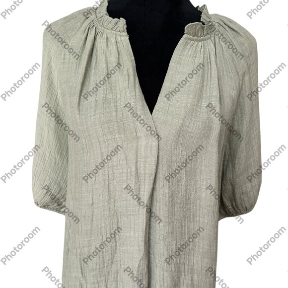 Blu Pepper Medium Sage Green Short Sleeve Gauzy Flowy Ruffle Neck Blouse - Picture 1 of 6